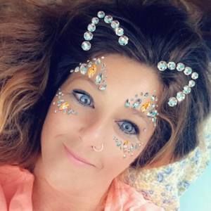 Meet your Posher, Brenda